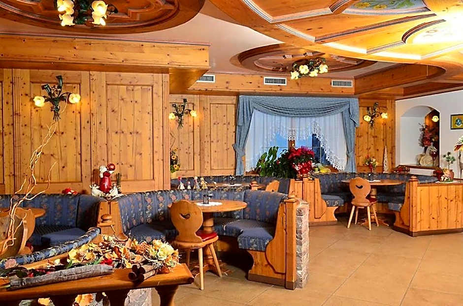 HOTEL VILLA AURORA