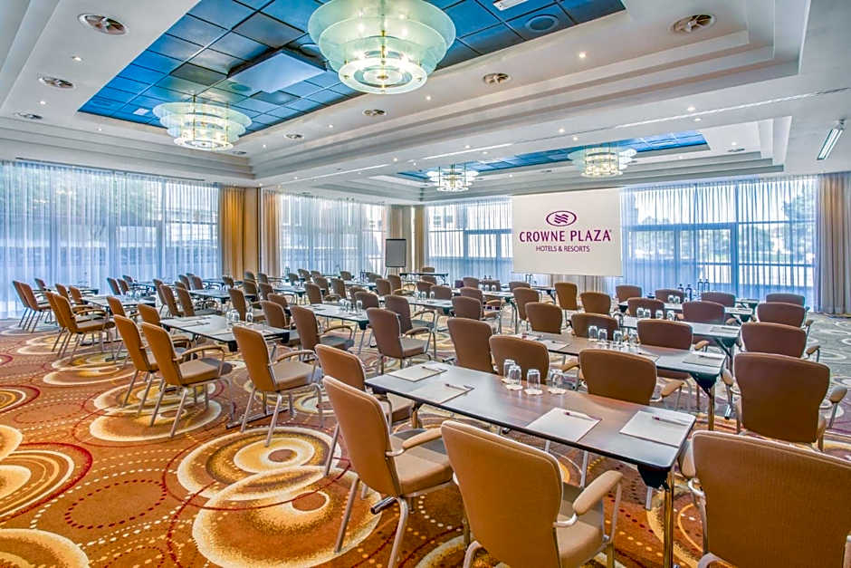 Crowne Plaza Maastricht By IHG