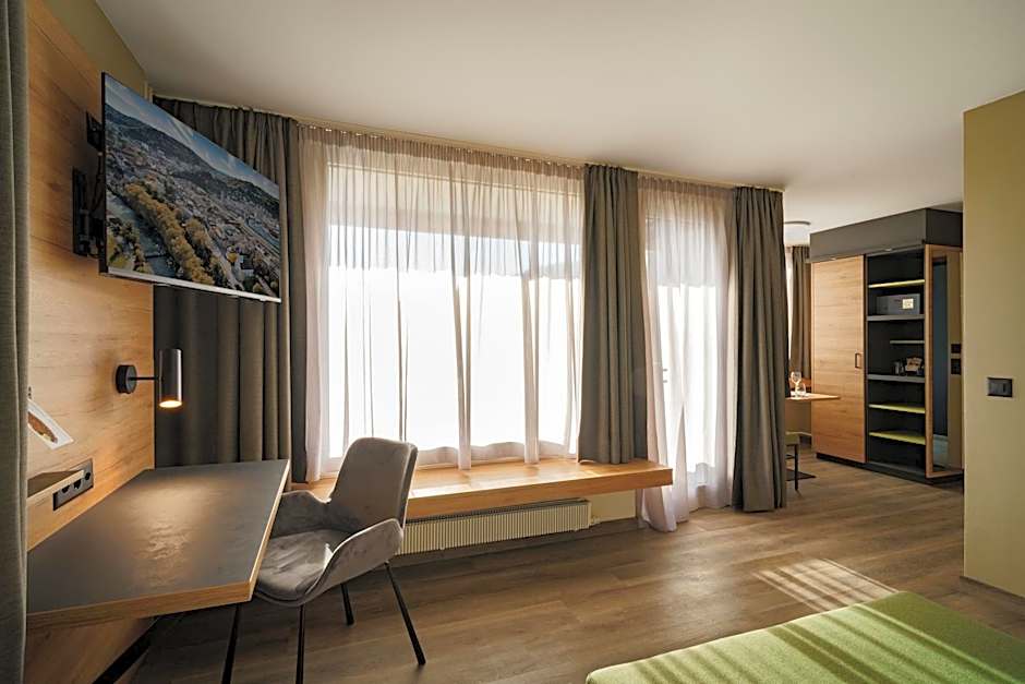 Hotel Linde - 24h Self Check-in