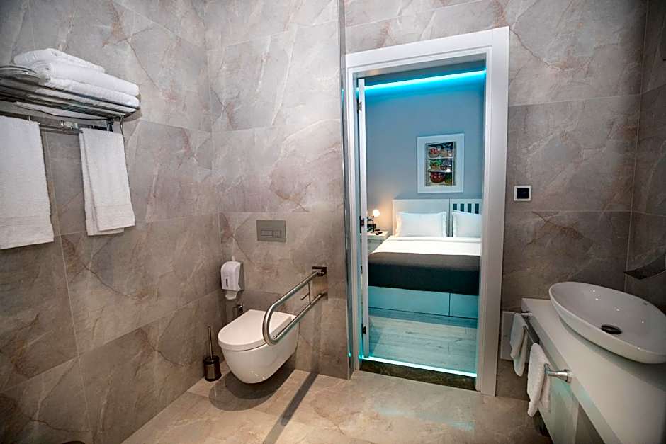 Metro Hotel Tirana