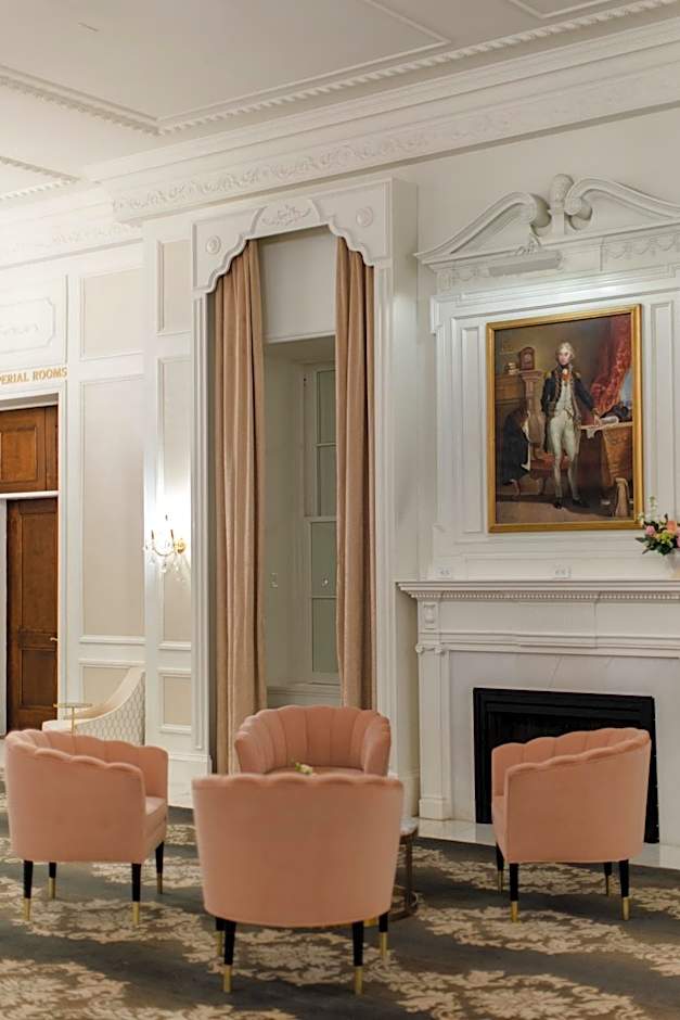 The Lord Nelson Hotel & Suites