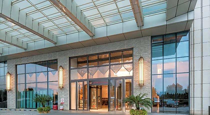 Crowne Plaza Yichang By IHG