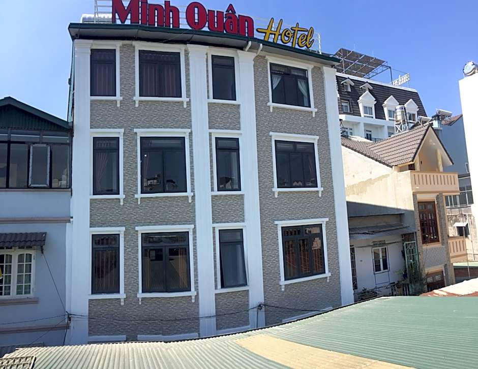 Minh Quan Hotel by ZUZU
