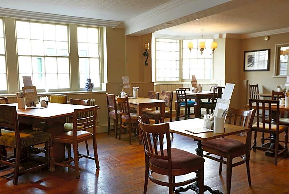 Red Lion Hotel by Greene King Inns