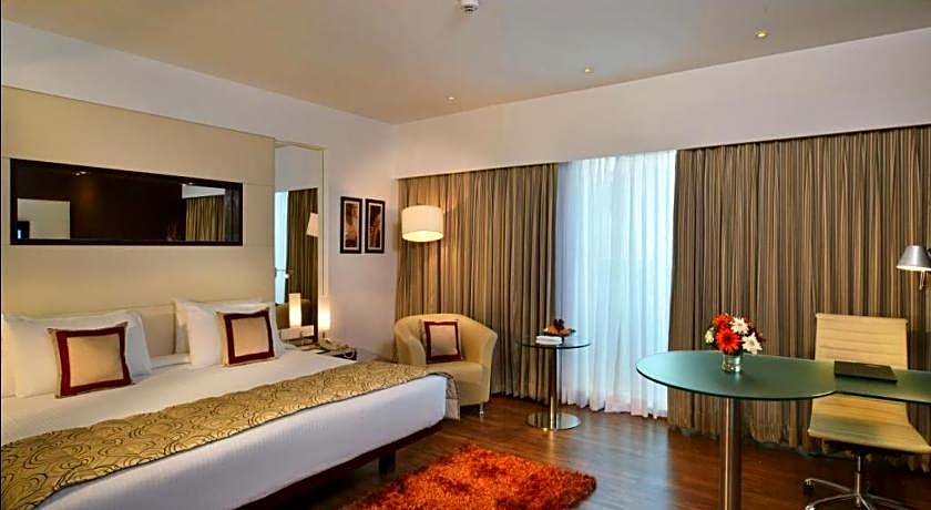 Majestic Court Sarovar Portico