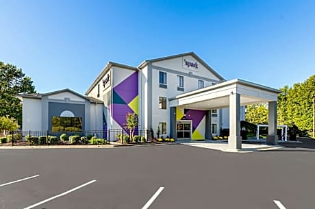 Spark by Hilton Winston-Salem University