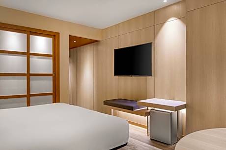Standard Room, 1 Queen Bed