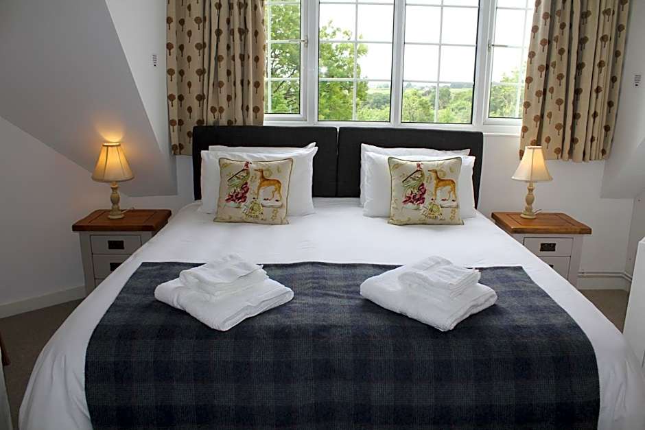 Three Horseshoes Country Inn