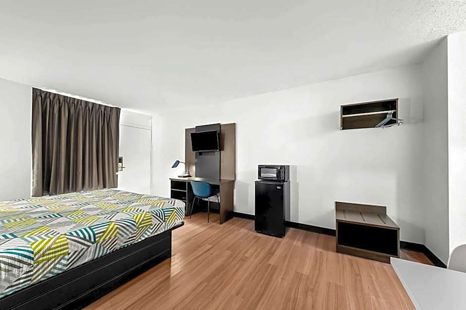 Studio 6 Port Lavaca, TX