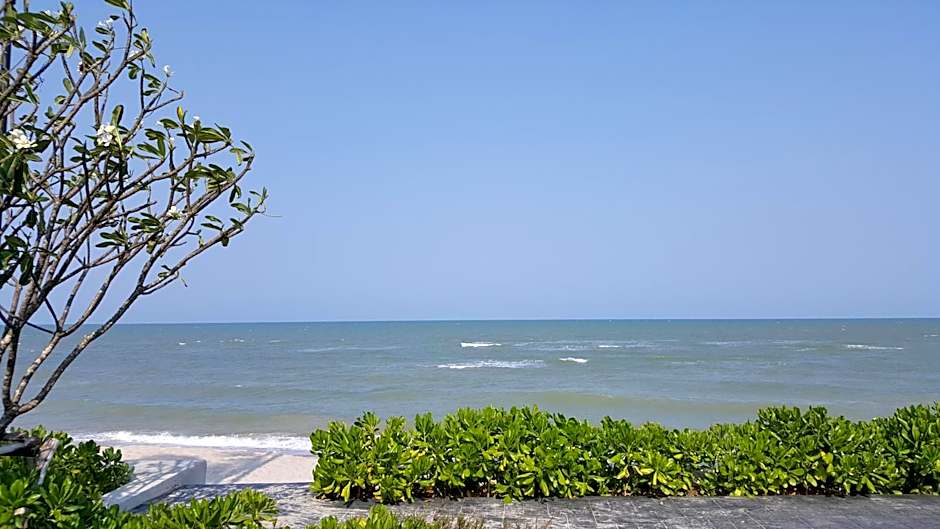 The Relaxing Room Pool Access at Rain Resort Condominium Cha Am- Hua Hin