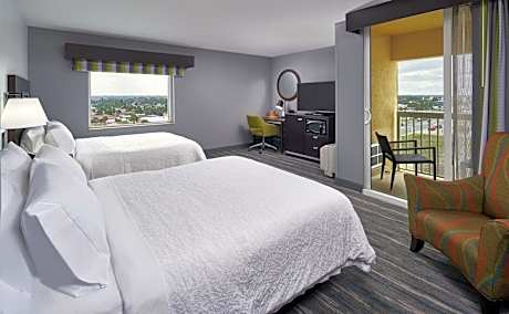 Queen Room - Partial Ocean View