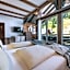 Arya Alpine Lodge