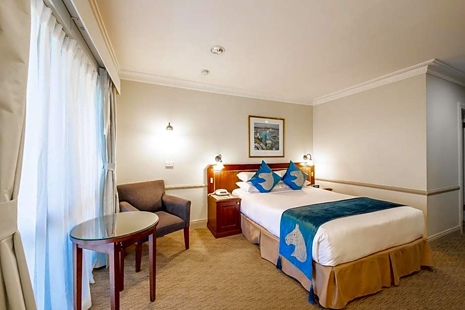 Twin Towers Inn