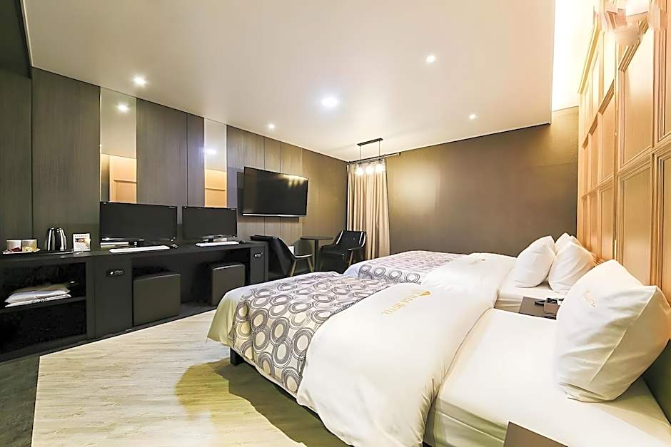 Hwaseong (Hyangnam) elga tourist hotel