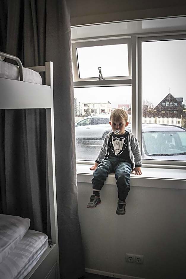 Bakki Apartments & Hostel