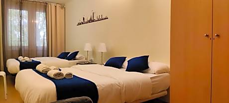 Quadruple Room with Private External Bathroom