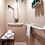 Courtyard by Marriott Los Angeles LAX/Century Boulevard