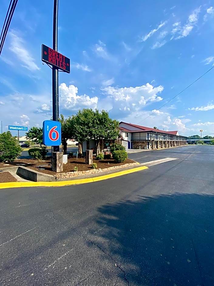 Motel 6 Manchester, TN