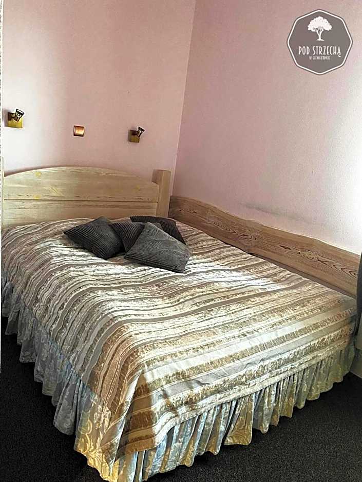 Dom Wypoczynkowy "Pod Strzechą" w Giewartowie