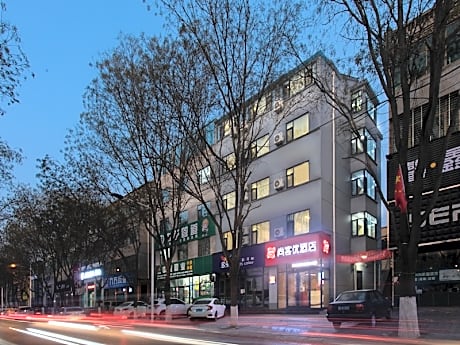 Thank Hotel Jincheng Gaoping Tailuo Road People's Hospital