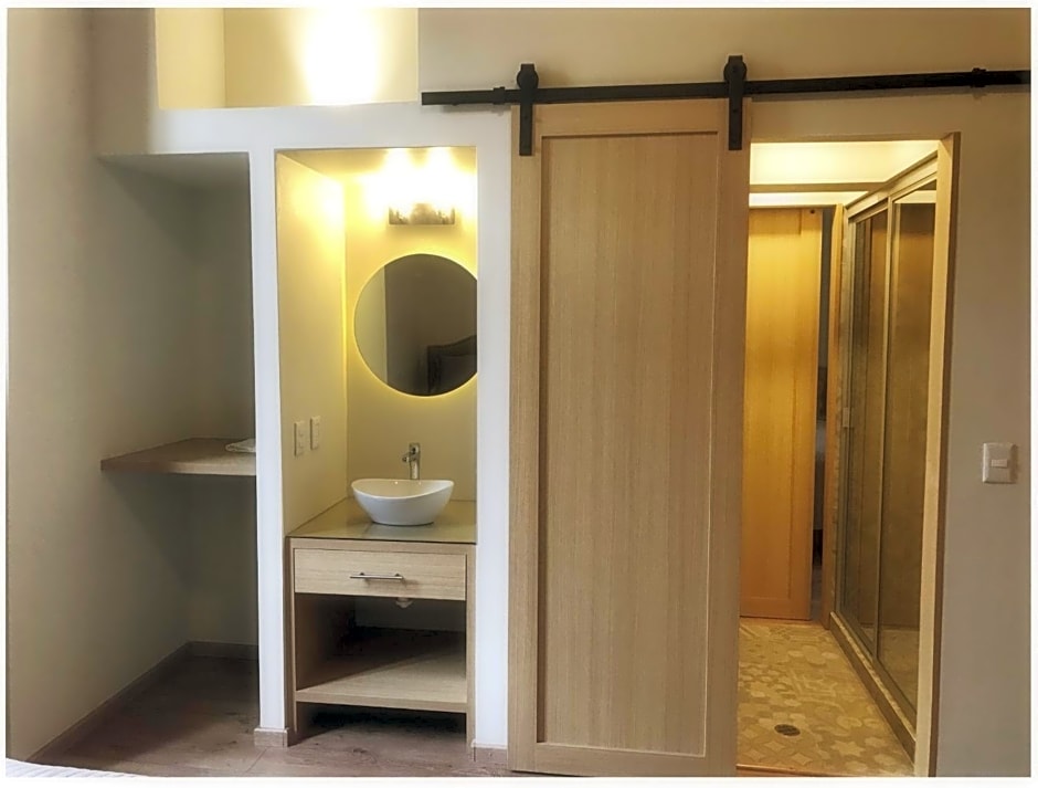 CASA DONCELES PREMIUM PENTHOUSE, Prime Location, Super Spacious!!