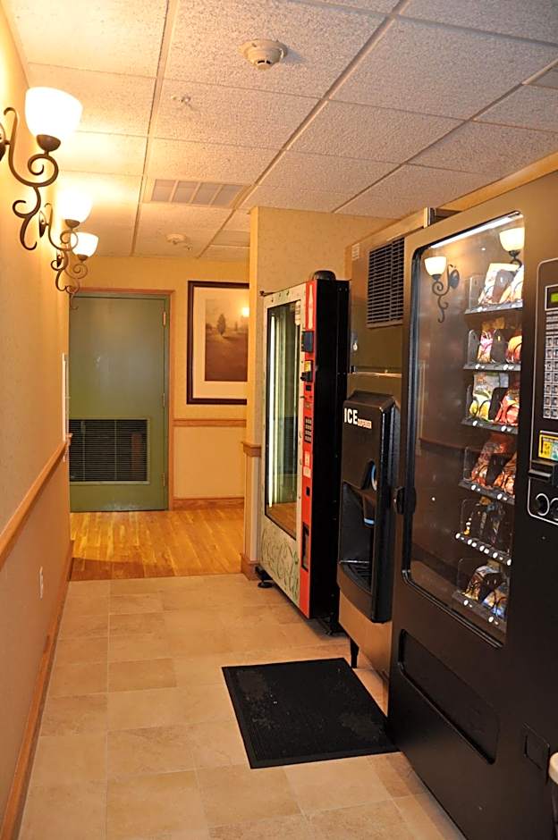 Country Inn & Suites by Radisson, Covington, LA