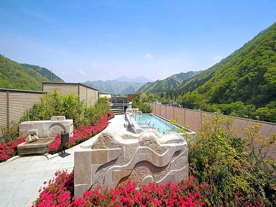 Asaya Hotel