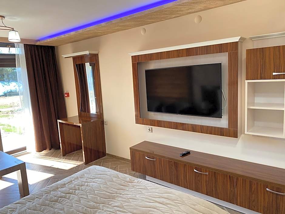 Къщи за гости "Комплекс ОАЗИС"