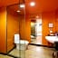 Liwan Lake Garden Inn