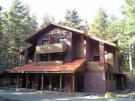 RILA 6ATO Hotel & Restaurant