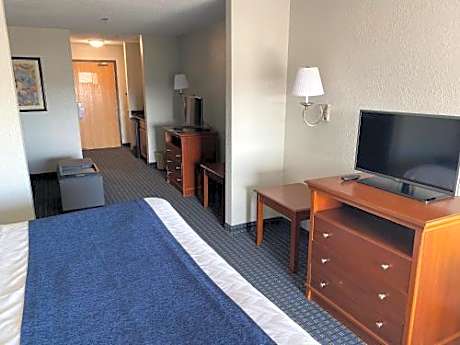 King Suite with Sofa Bed - Non-Smoking