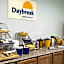 Days Inn & Suites by Wyndham Columbus NE