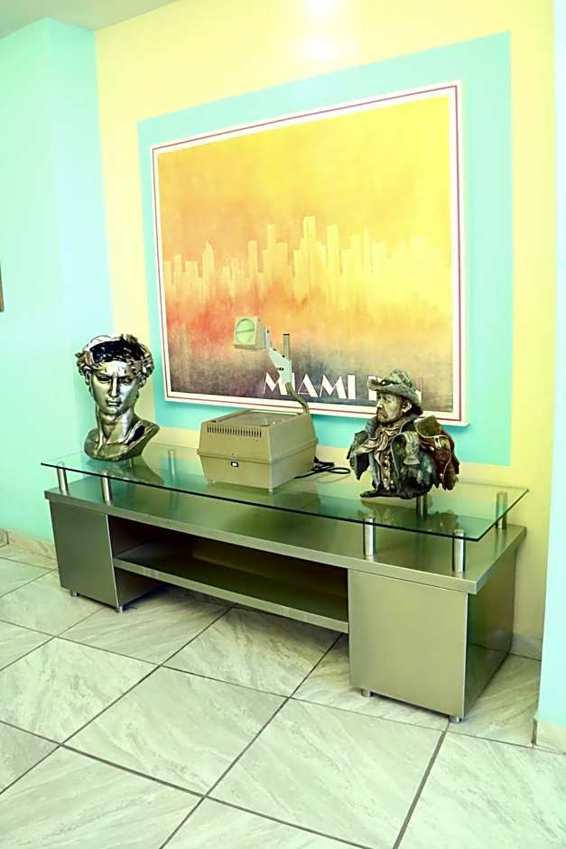 Miami Inn