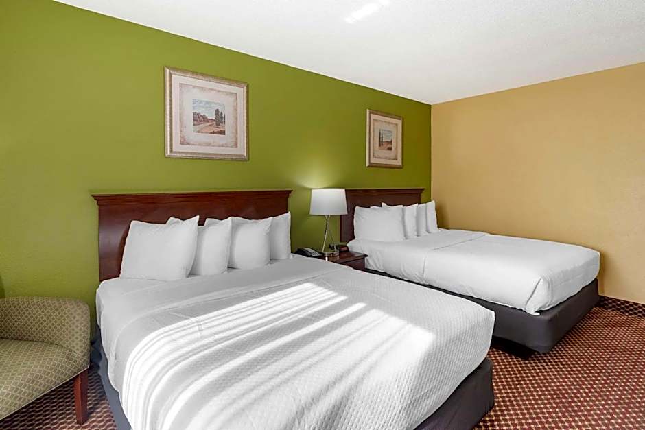 Quality Inn & Suites Bloomington University Area