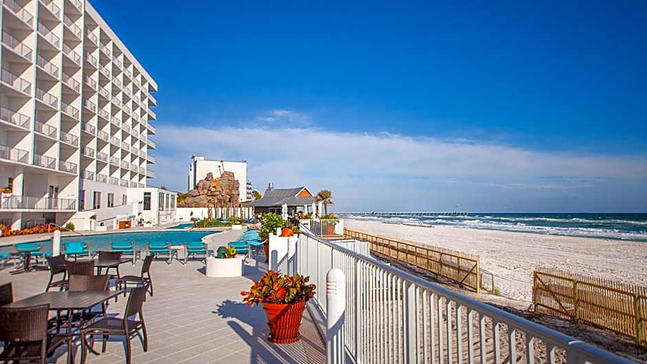 Holiday Inn Express & Suites Panama City Beach - Beachfront By IHG