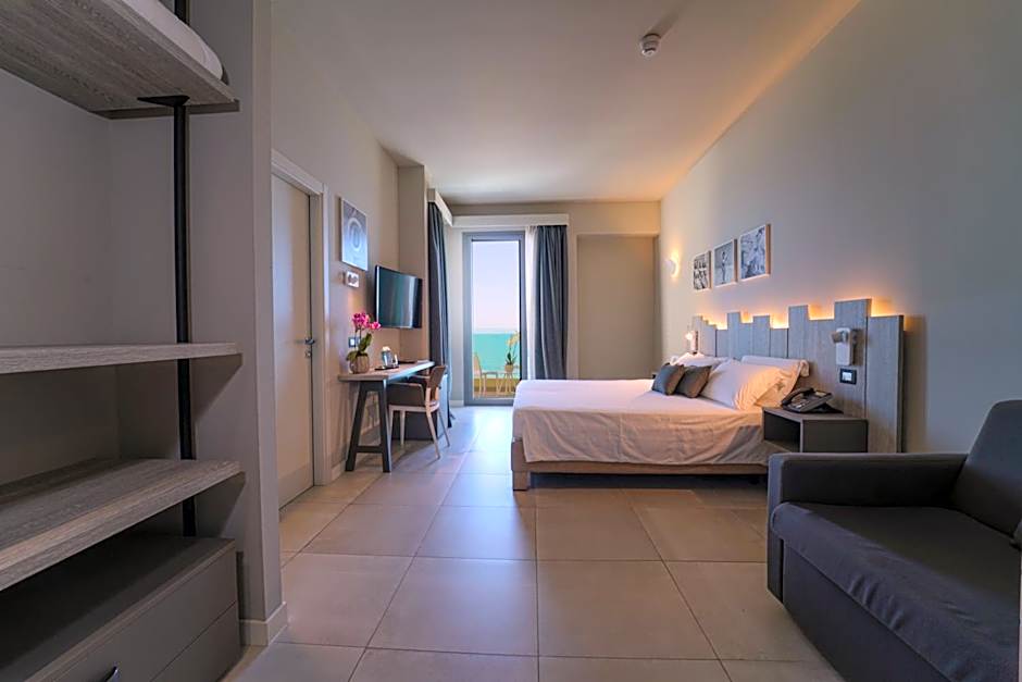 Nautilus Family Hotel