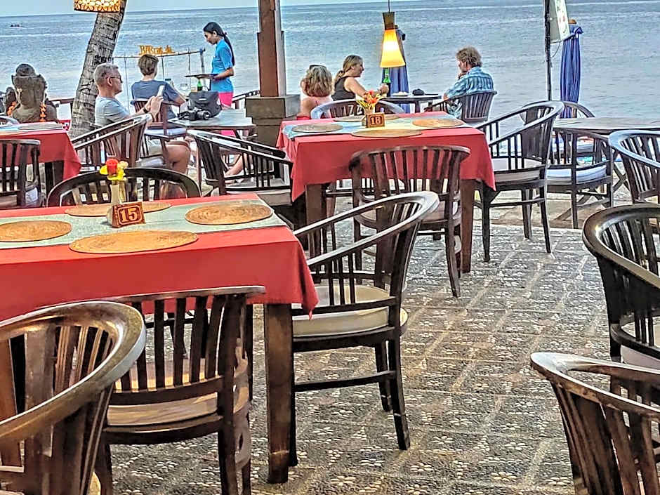 Amed Cafe & Hotel Kebun Wayan