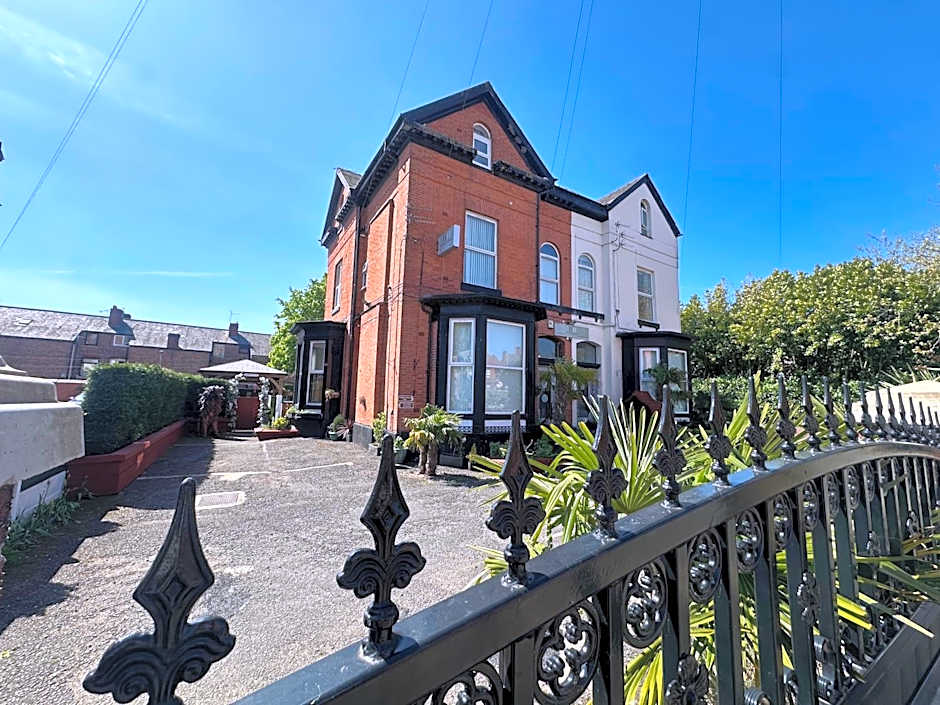 Hendham House - Near Etihad Stadium, CoOp Live Arena, AO Arena, Piccadilly Train Station & Manchester City Centre