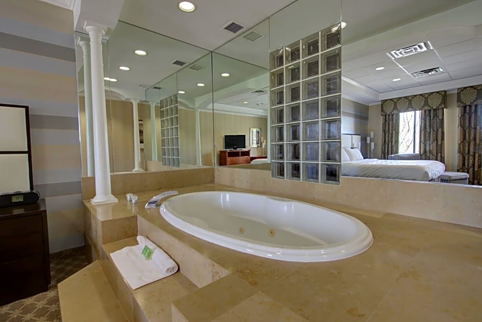 Holiday Inn Plainview-Long Island by IHG