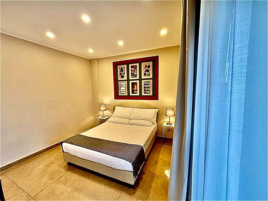 MDC LUXURY ROOMS NAPLES