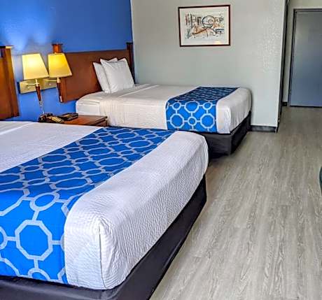 Double Room with Two Double Beds - Non-Smoking