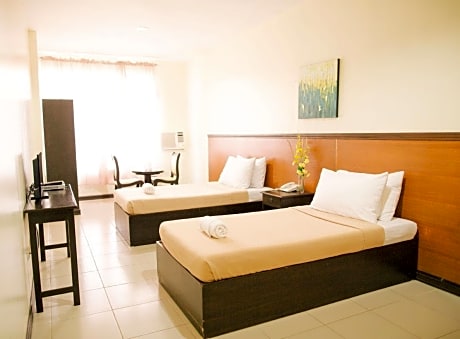 Twin Standard (2 single beds)