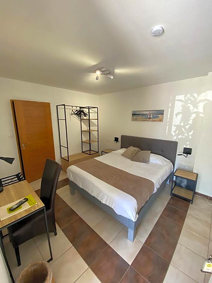 Logis Hôtel L'Oliveraie