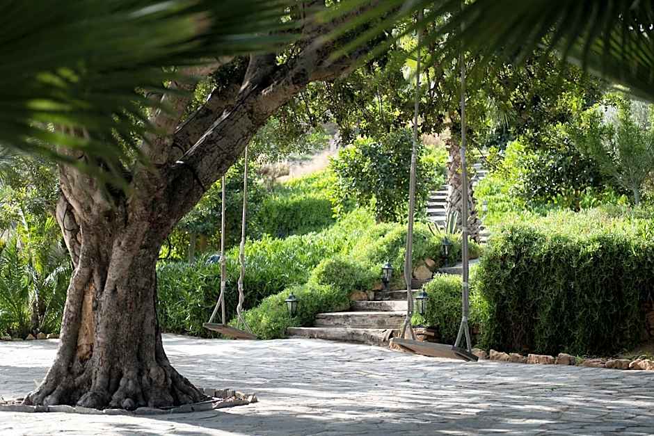 La Almendra y El Gitano