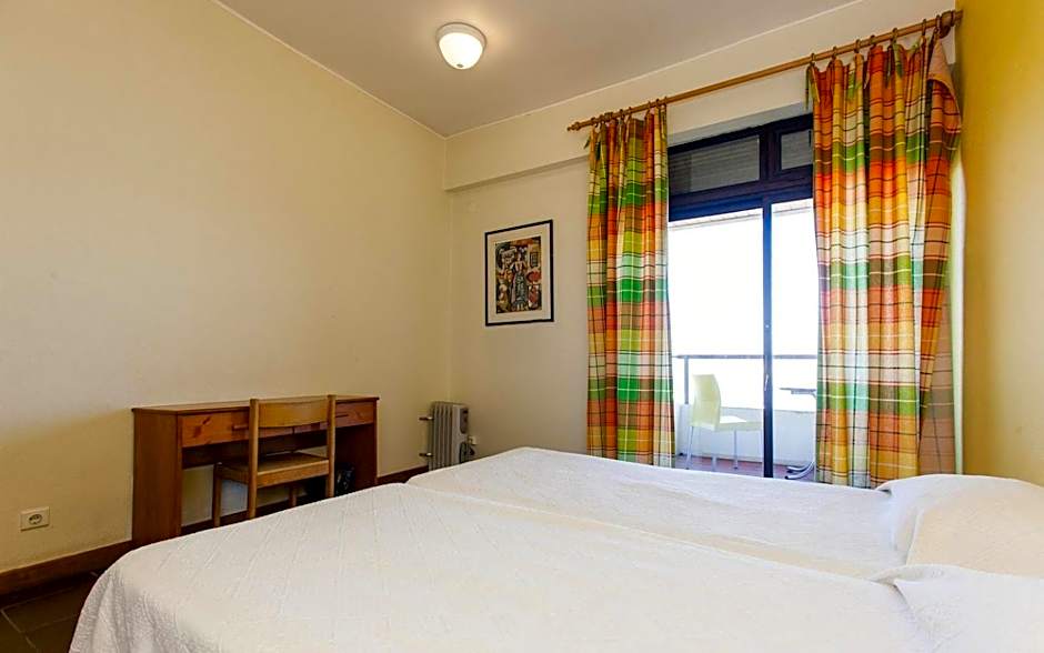 HI Almada - Pousada de Juventude