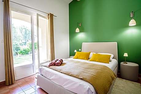 Double Room with Shared Bathroom