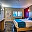 Hollywood City Inn