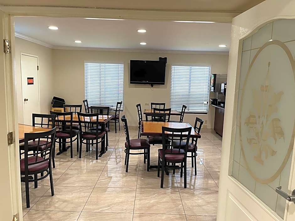 Days Inn by Wyndham Indio