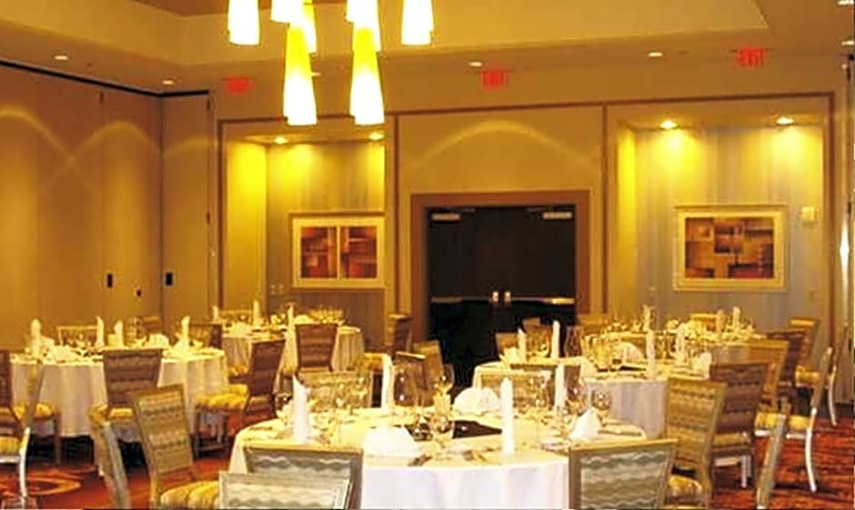 Embassy Suites Atlanta - Kennesaw Town Center