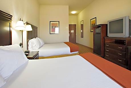 2 Queen Beds Standard